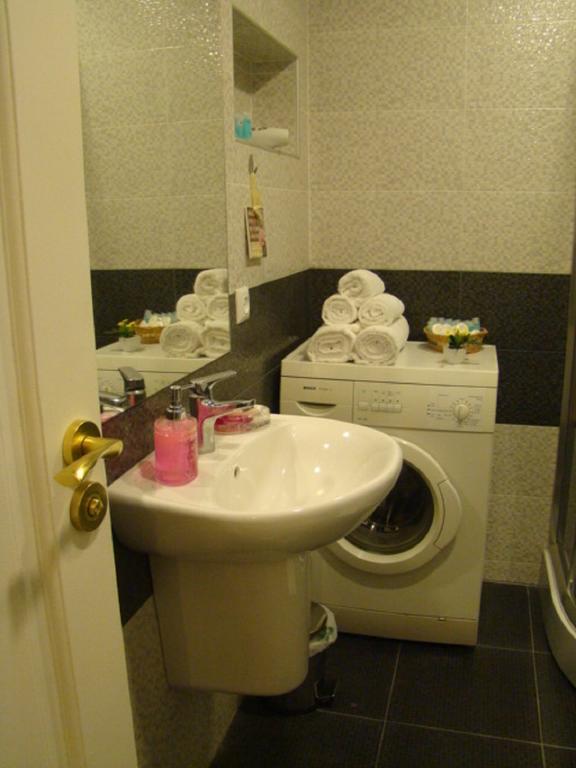 Apartment On Tabidze 3/5 Tbiliszi Kültér fotó