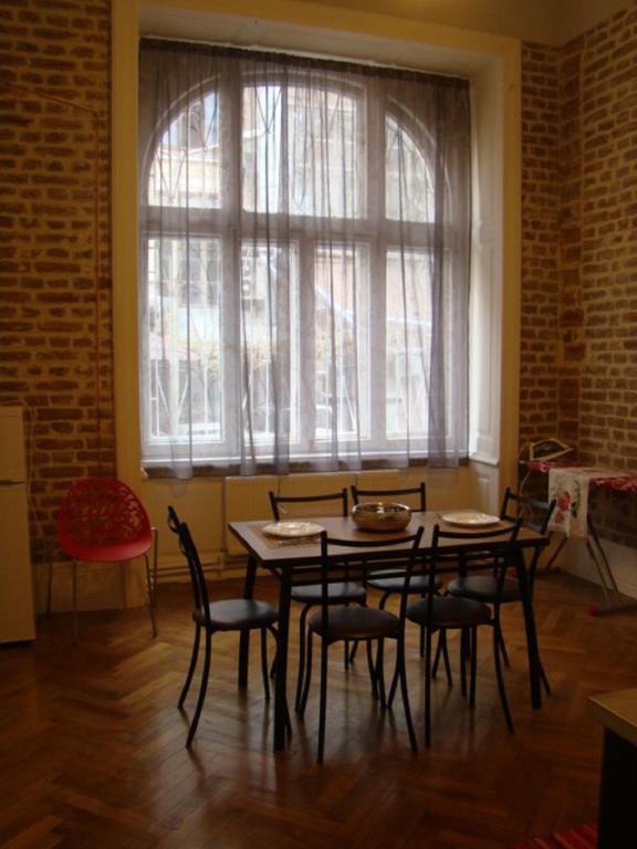 Apartment On Tabidze 3/5 Tbiliszi Kültér fotó